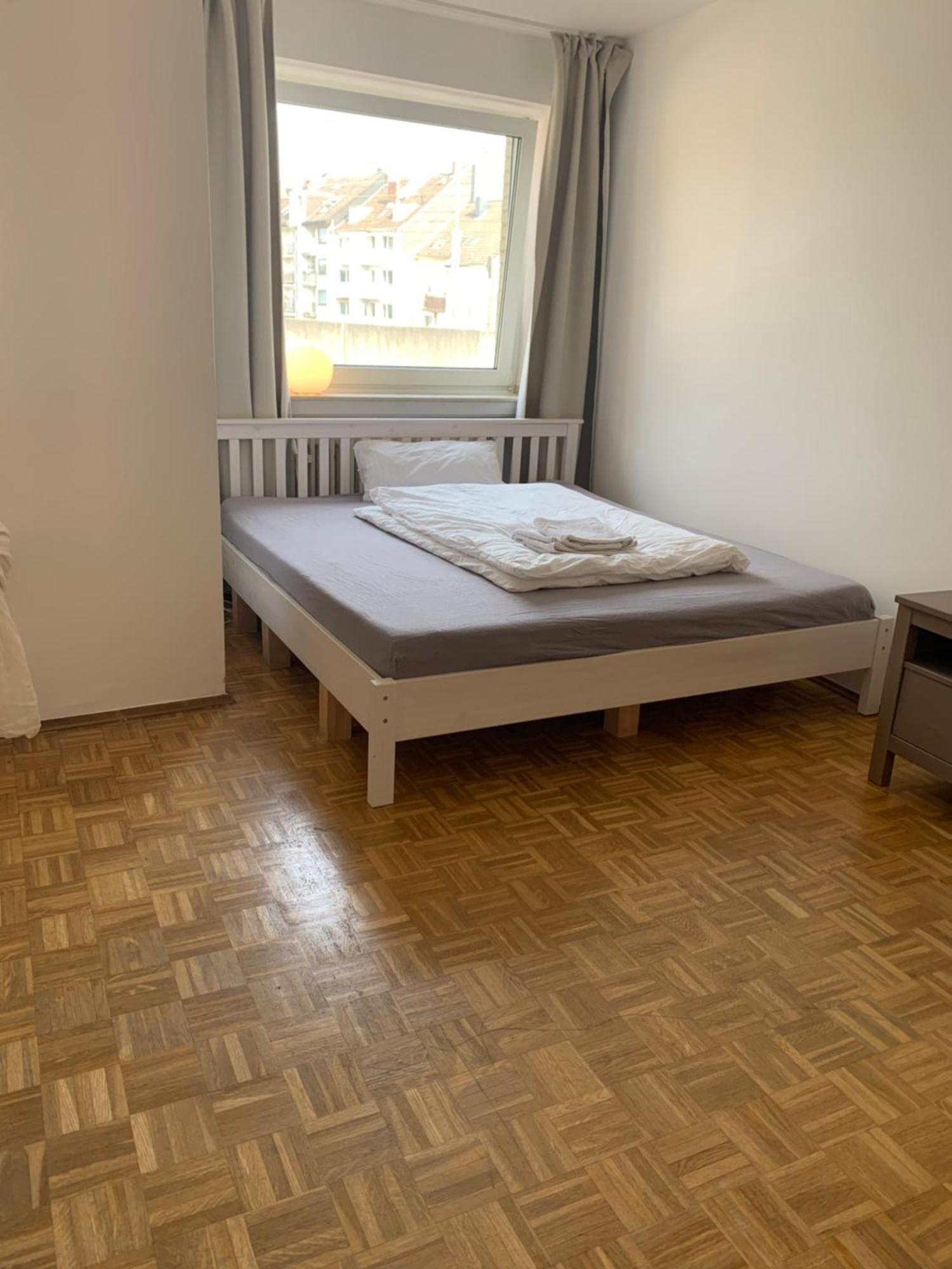 Apartment Flat Medien Hafen 30mintofair Düsseldorf